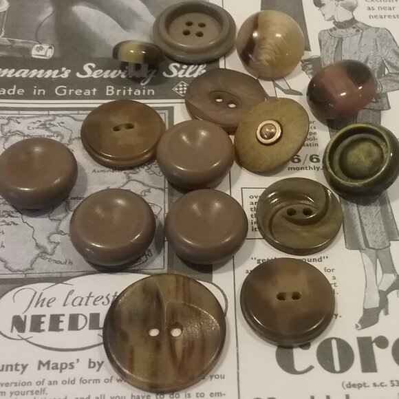 Mid Century Brown Buttons Mixed Lot of 15 Collectible and Decorative Acrylic - Picture 1 of 4